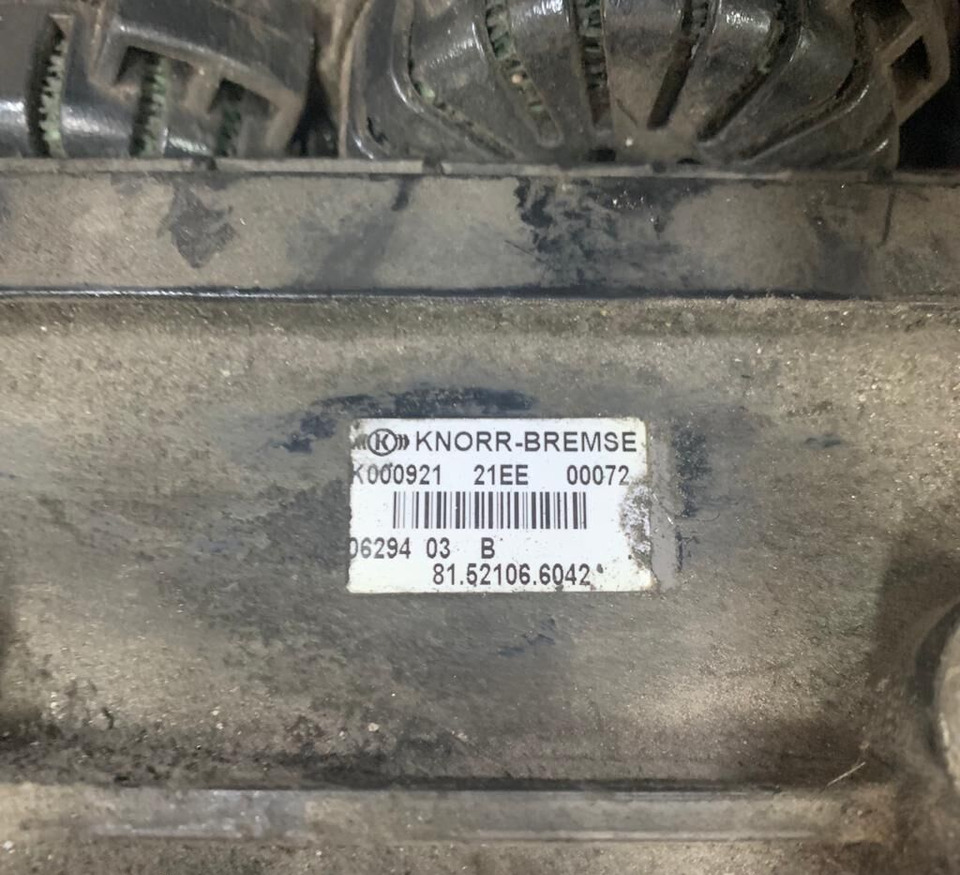 Knorr-Bremse Dwukanałowy 81.52106.6042 MAN TGA TGX TGS truck - صمام الفرامل - شاحنة: صور 3 Knorr-Bremse Dwukanałowy 81.52106.6042 MAN TGA TGX TGS truck - صمام الفرامل - شاحنة: صور 3