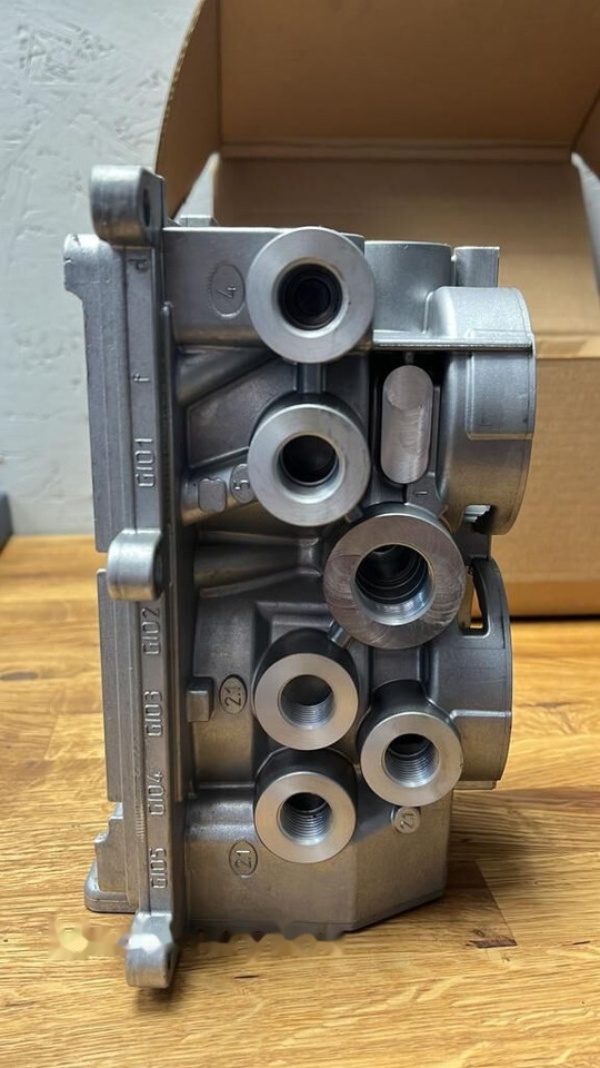 Korpus zaworu Tebs E Premium / standard 4801020330 / 4801020600 Schmitz Cargobull - صمام الفرامل - مقطورة: صور 3 Korpus zaworu Tebs E Premium / standard 4801020330 / 4801020600 Schmitz Cargobull - صمام الفرامل - مقطورة: صور 3