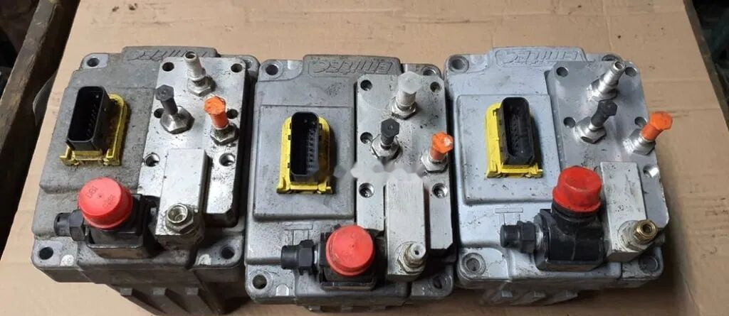 Moduł EMITEC Euro 6 Man TGX TGS 440KM 81154036134000 regeneracja 81154036134000 - كاتم الصوت/ نظام العادم - شاحنة: صور 1 Moduł EMITEC Euro 6 Man TGX TGS 440KM 81154036134000 regeneracja 81154036134000 - كاتم الصوت/ نظام العادم - شاحنة: صور 1
