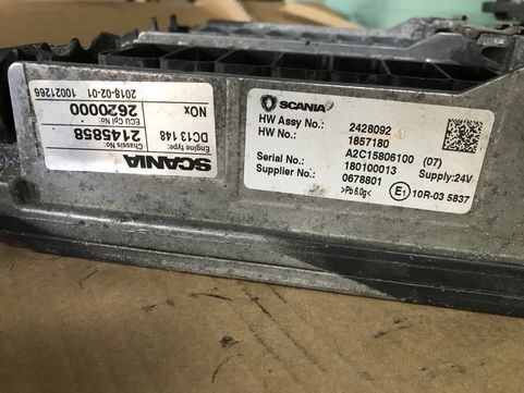 Scania Euro 6 S8 2428092 Scania truck - كتلة التحكم - شاحنة: صور 2 Scania Euro 6 S8 2428092 Scania truck - كتلة التحكم - شاحنة: صور 2