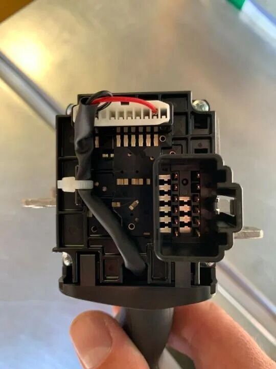 Scania PRZEŁĄCZNIK REFLEKTORÓW SYGNAŁÓW SKRĘTU CIĘŻARÓWKI 2653153 Scania truck - مفتاح عمود التوجيه - شاحنة: صور 2 Scania PRZEŁĄCZNIK REFLEKTORÓW SYGNAŁÓW SKRĘTU CIĘŻARÓWKI 2653153 Scania truck - مفتاح عمود التوجيه - شاحنة: صور 2