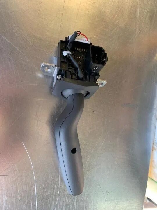 Scania PRZEŁĄCZNIK REFLEKTORÓW SYGNAŁÓW SKRĘTU CIĘŻARÓWKI 2653153 Scania truck - مفتاح عمود التوجيه - شاحنة: صور 3 Scania PRZEŁĄCZNIK REFLEKTORÓW SYGNAŁÓW SKRĘTU CIĘŻARÓWKI 2653153 Scania truck - مفتاح عمود التوجيه - شاحنة: صور 3