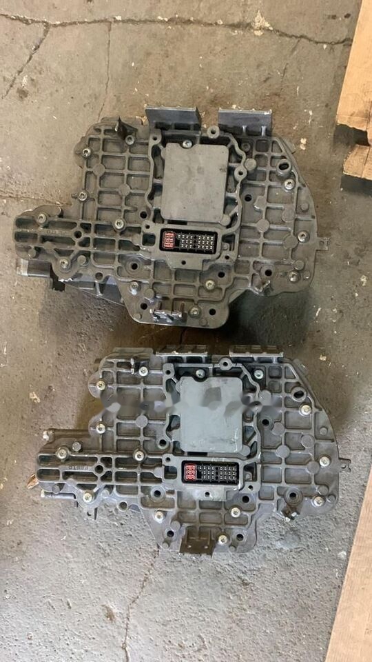 Wybierak Skrzyni Biegów Mercedes Actros MP4 A9612604863 / 421353 - صمامات هيدروليكية - شاحنة: صور 4 Wybierak Skrzyni Biegów Mercedes Actros MP4 A9612604863 / 421353 - صمامات هيدروليكية - شاحنة: صور 4