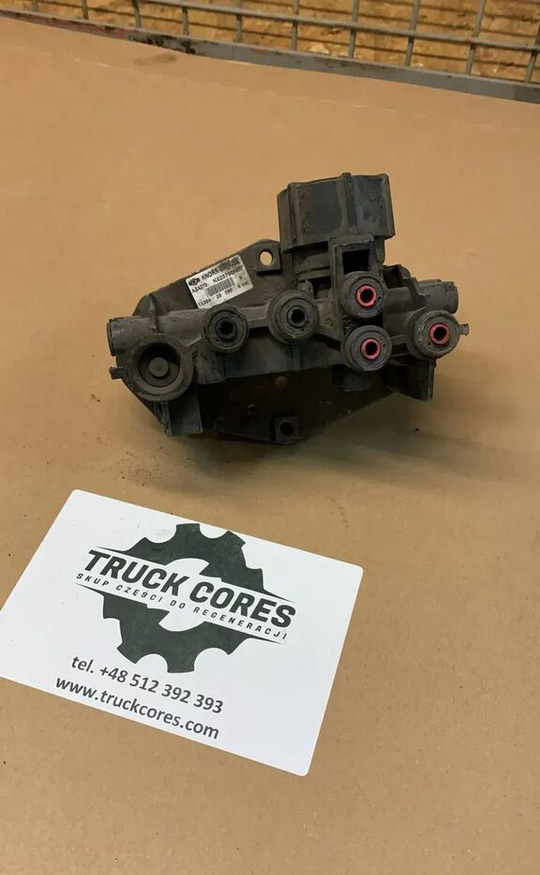 Zawór Luzujący Naczepy AE4370 / K025700N00 KNORR BREMSE - صمام الفرامل - شاحنة: صور 1 Zawór Luzujący Naczepy AE4370 / K025700N00 KNORR BREMSE - صمام الفرامل - شاحنة: صور 1