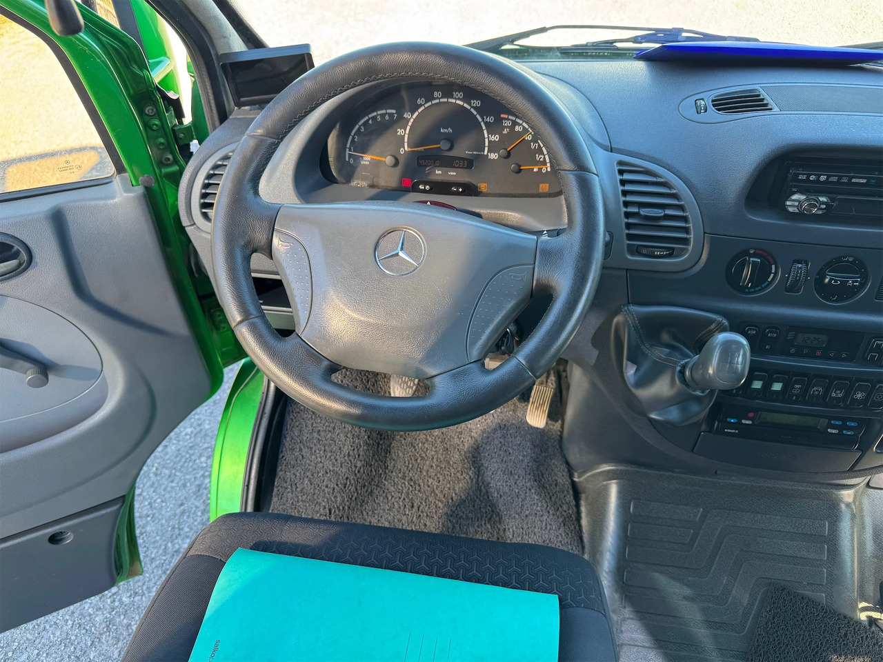 سياحية حافلة MERCEDES-BENZ SPRINTER (2000): صور 12