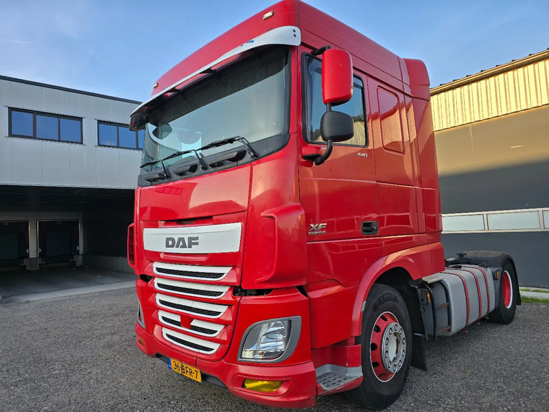 DAF XF 440 Euro 6 2015 - شاحنة جرار: صور 1 DAF XF 440 Euro 6 2015 - شاحنة جرار: صور 1