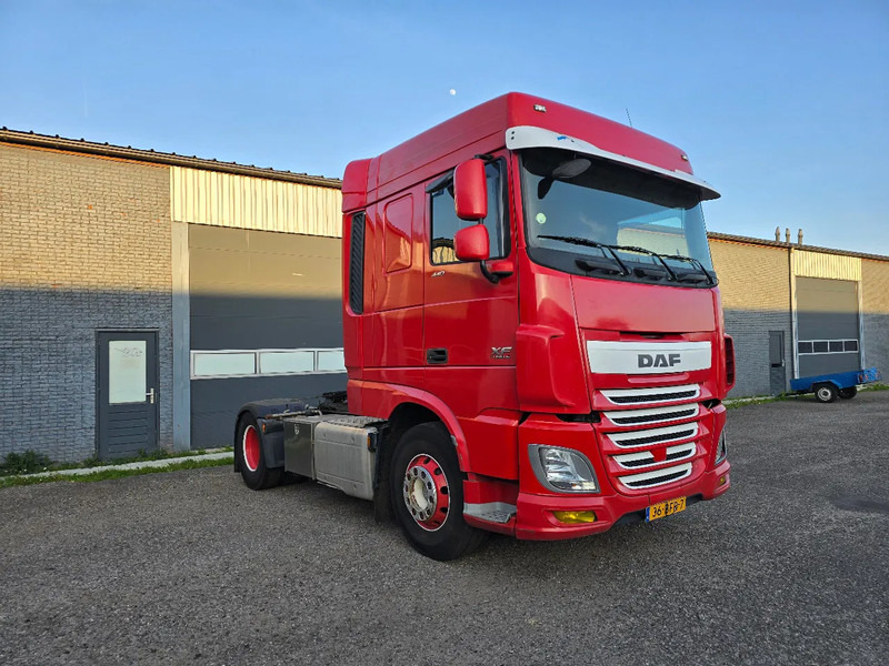 DAF XF 440 Euro 6 2015 - شاحنة جرار: صور 3 DAF XF 440 Euro 6 2015 - شاحنة جرار: صور 3