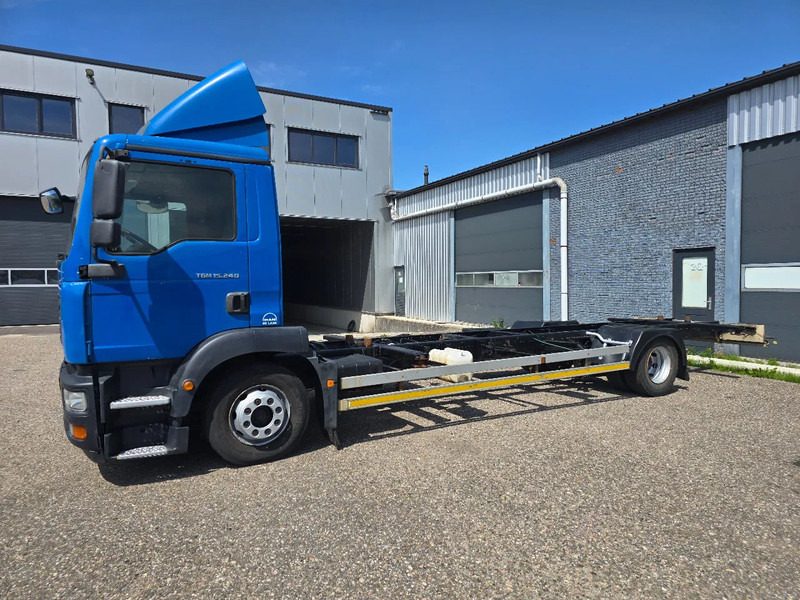 MAN TGM 15.240 TGM BDF - شاحنات الحاويات/ جسم علوي قابل للتغيير شاحنة: صور 4 MAN TGM 15.240 TGM BDF - شاحنات الحاويات/ جسم علوي قابل للتغيير شاحنة: صور 4