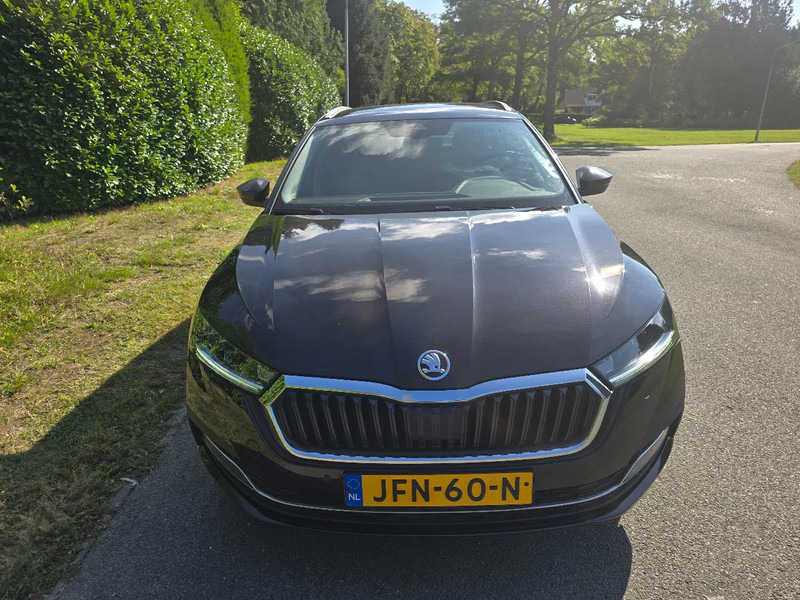 Škoda Octavia Combi 1.0 Benzine - سيارة: صور 2 Škoda Octavia Combi 1.0 Benzine - سيارة: صور 2