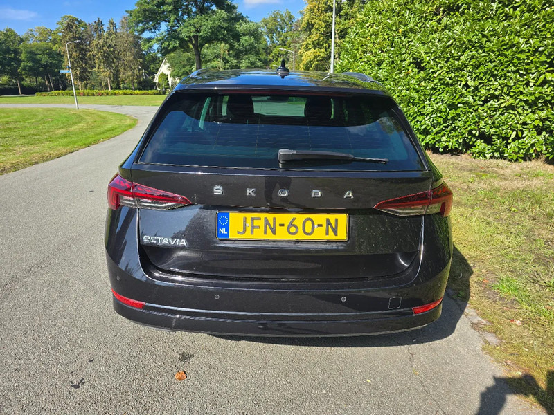 Škoda Octavia Combi 1.0 Benzine - سيارة: صور 4 Škoda Octavia Combi 1.0 Benzine - سيارة: صور 4