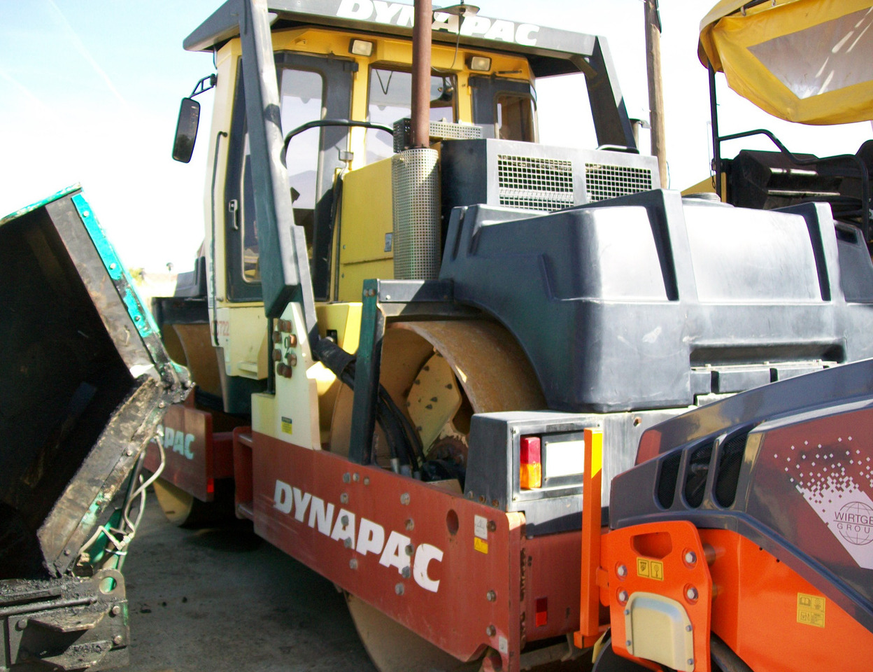 Doble Vibrante Dynapac CC 722 - مدحلة الأسفلت: صور 1 Doble Vibrante Dynapac CC 722 - مدحلة الأسفلت: صور 1