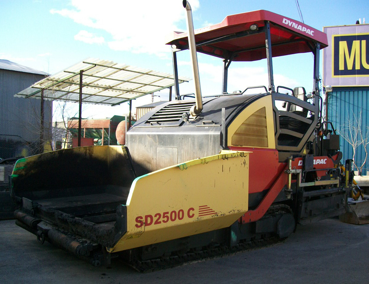 Extendedora de cadenas Dynapac SD 2500C - العامل بالقار: صور 1 Extendedora de cadenas Dynapac SD 2500C - العامل بالقار: صور 1