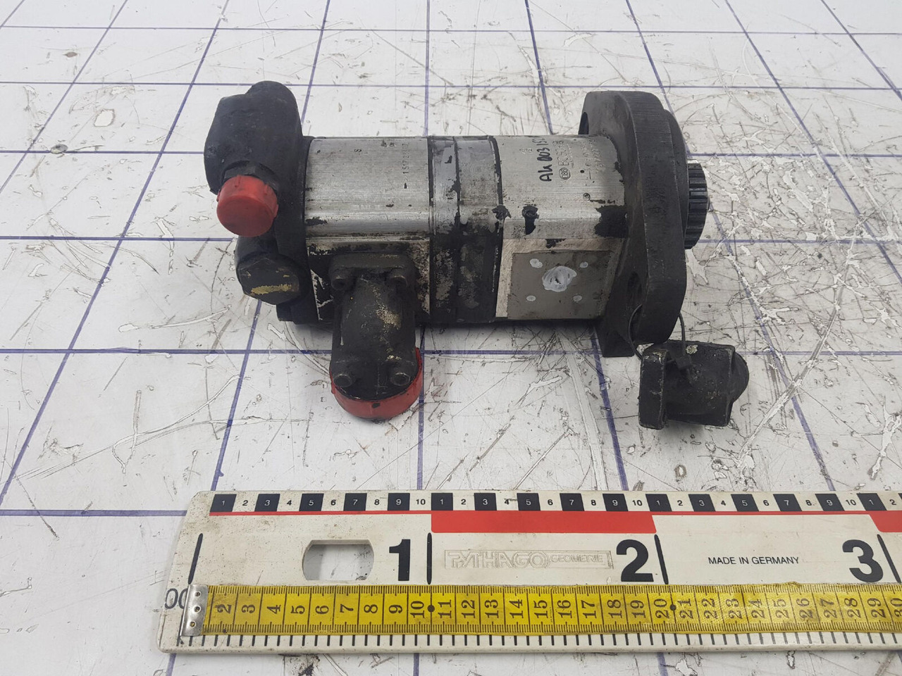 Bosch Bosch dual gear pump - مضخة هيدروليكية - موبايل كرين: صور 1 Bosch Bosch dual gear pump - مضخة هيدروليكية - موبايل كرين: صور 1