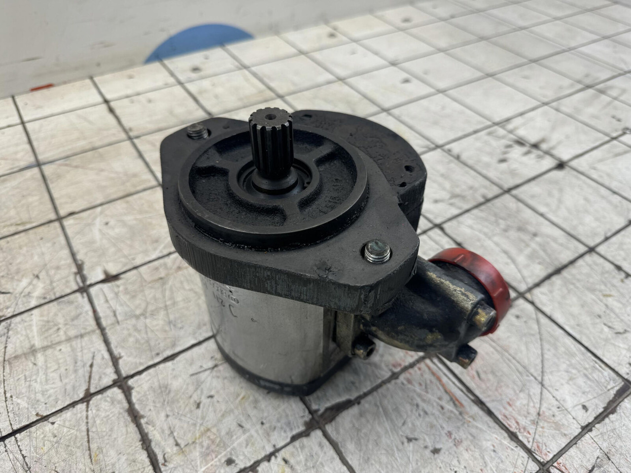Bosch Bosch gear pump - مضخة هيدروليكية - موبايل كرين: صور 1 Bosch Bosch gear pump - مضخة هيدروليكية - موبايل كرين: صور 1