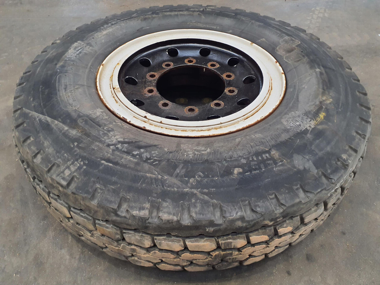 Bridgestone Wheel 385/95R25 10 4.7 3p - عجلات - الرافعة: صور 2 Bridgestone Wheel 385/95R25 10 4.7 3p - عجلات - الرافعة: صور 2