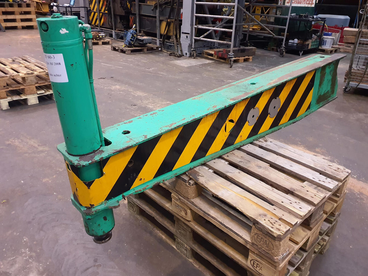 FAUN ATF 60-3 outrigger beam rear with support cylinder - تعليق - موبايل كرين: صور 2 FAUN ATF 60-3 outrigger beam rear with support cylinder - تعليق - موبايل كرين: صور 2