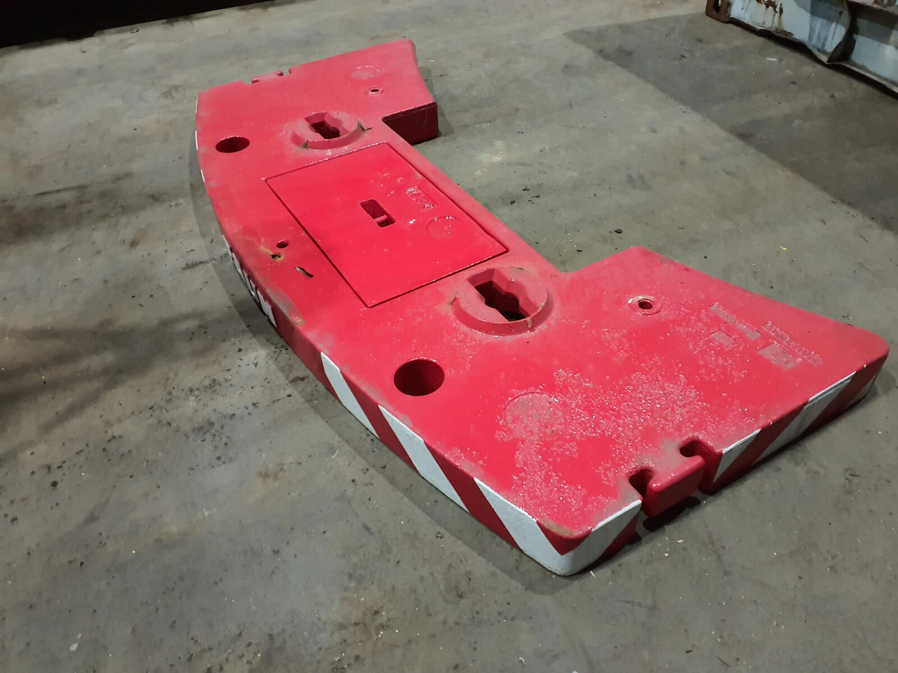 FAUN AUN HK 60 counterweight 2 ton - ثقل موازن - موبايل كرين: صور 4 FAUN AUN HK 60 counterweight 2 ton - ثقل موازن - موبايل كرين: صور 4