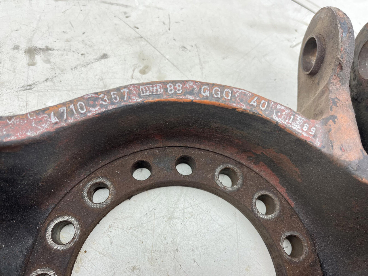 مفصل التوجيه - الرافعة FAUN RTF 50 Steering knuckle 16 holes axle 1 left: صور 9