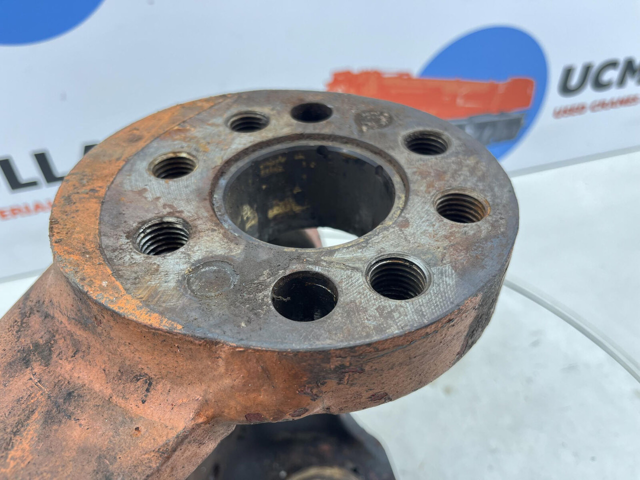 مفصل التوجيه - الرافعة FAUN RTF 50 Steering knuckle 16 holes axle 1 left: صور 8