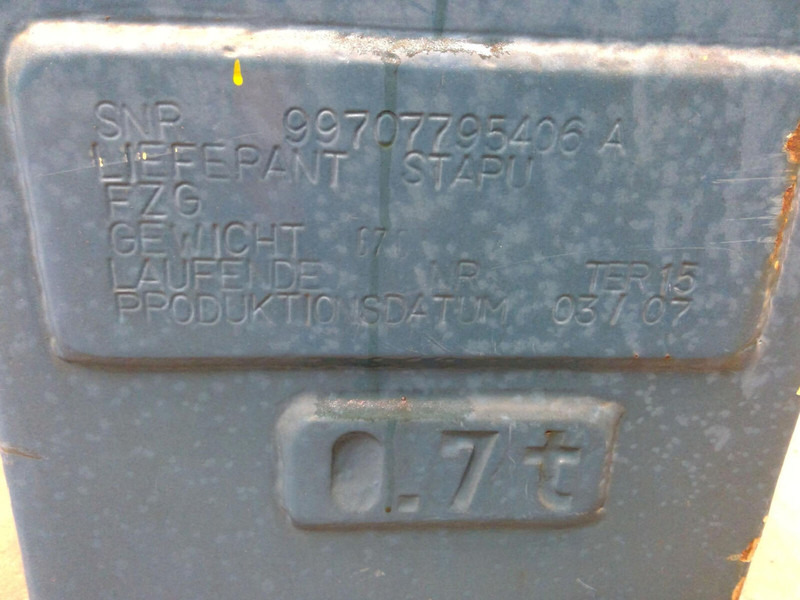 Faun ATF 40G-2 counterweight 0,7 ton left side - ثقل موازن - آلات البناء: صور 5 Faun ATF 40G-2 counterweight 0,7 ton left side - ثقل موازن - آلات البناء: صور 5