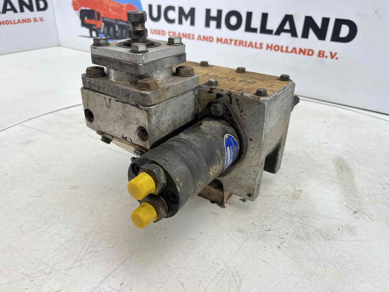 Grove AT 880 Steering box dual steer - دودة دركسون - موبايل كرين: صور 2 Grove AT 880 Steering box dual steer - دودة دركسون - موبايل كرين: صور 2