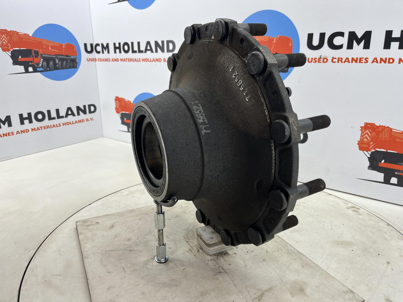 Grove GMK 3050 Megatrak wheel hub - محاور - الرافعة: صور 4 Grove GMK 3050 Megatrak wheel hub - محاور - الرافعة: صور 4