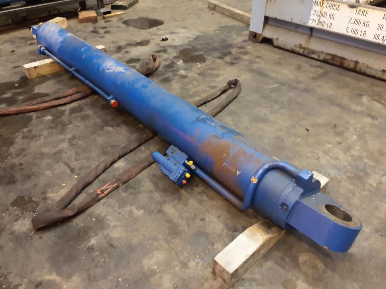 Grove GMK 3050 boom cylinder - الاسطوانة الهيدروليكية - موبايل كرين: صور 1 Grove GMK 3050 boom cylinder - الاسطوانة الهيدروليكية - موبايل كرين: صور 1