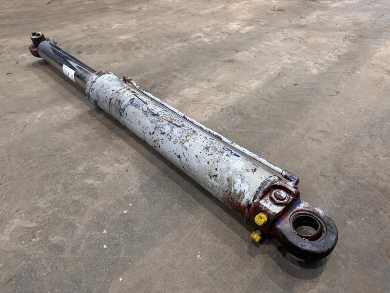 Grove GMK 3050 jib derricking cylinder - الاسطوانة الهيدروليكية - الرافعة: صور 3 Grove GMK 3050 jib derricking cylinder - الاسطوانة الهيدروليكية - الرافعة: صور 3