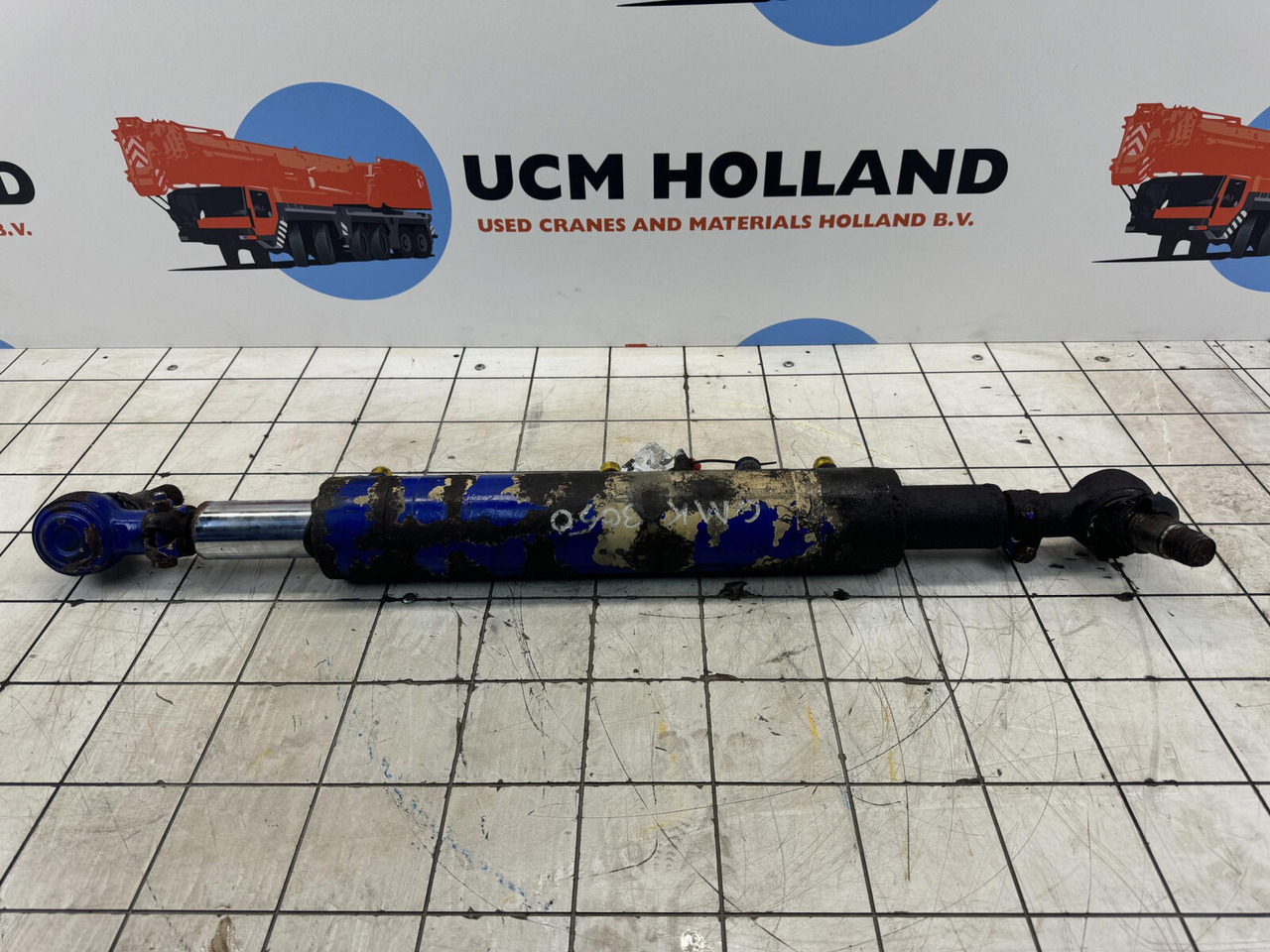 Grove GMK 3050 steering locking cylinder - الاسطوانة الهيدروليكية - موبايل كرين: صور 2 Grove GMK 3050 steering locking cylinder - الاسطوانة الهيدروليكية - موبايل كرين: صور 2