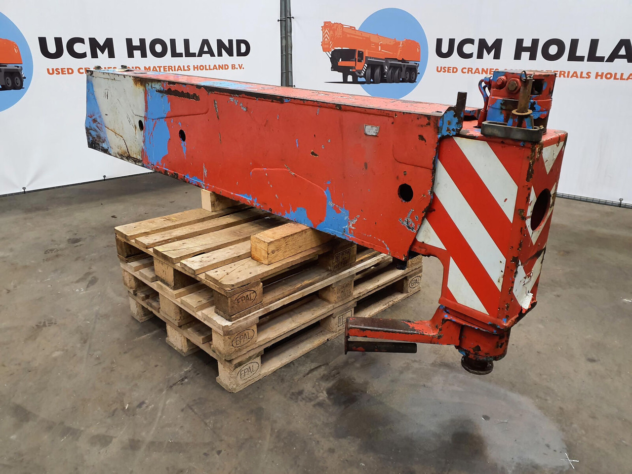 Grove GMK 5130-1 outrigger beam complete rear - تعليق - موبايل كرين: صور 1 Grove GMK 5130-1 outrigger beam complete rear - تعليق - موبايل كرين: صور 1