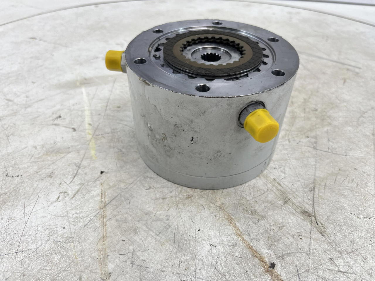 Grove GMK 5150 multiple-disk brake slewing gear - محرك سوينغ - موبايل كرين: صور 3 Grove GMK 5150 multiple-disk brake slewing gear - محرك سوينغ - موبايل كرين: صور 3