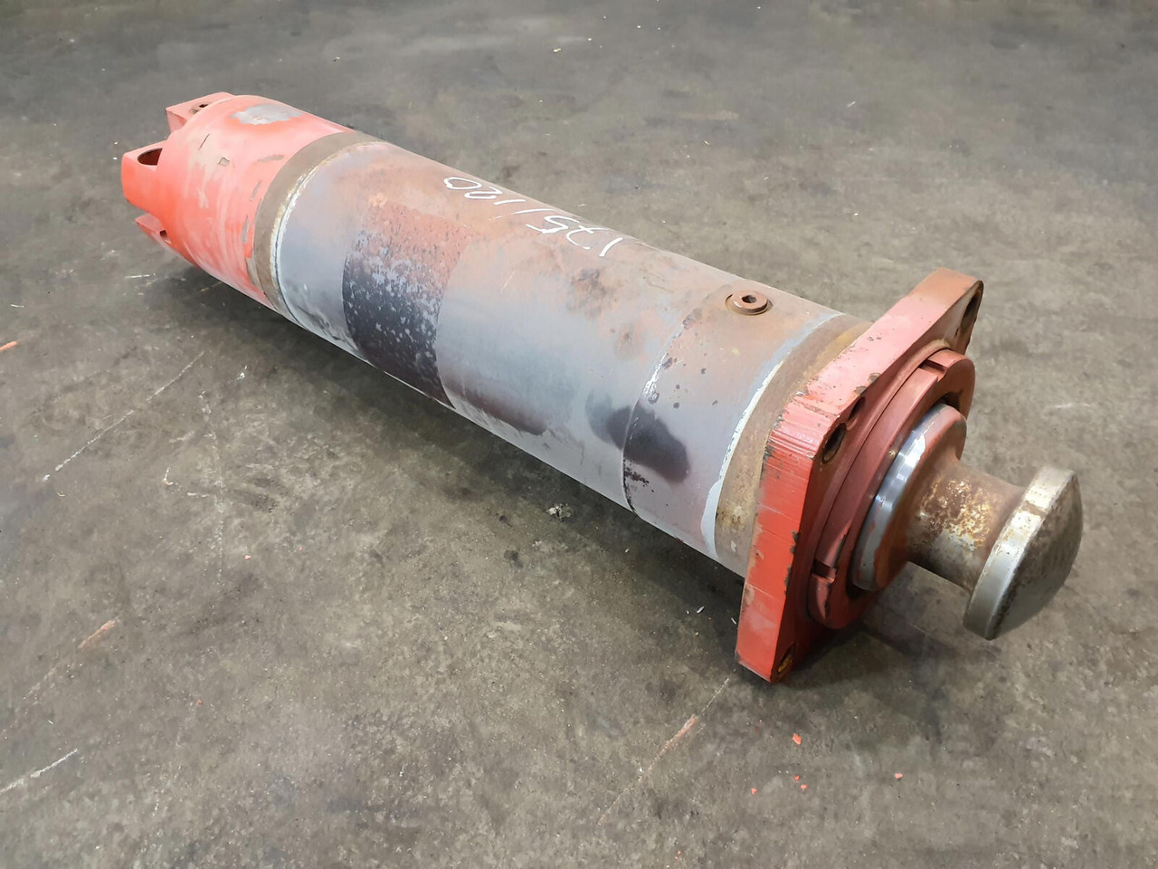 Grove GMK 5220, 5170 outrigger cylinder - تعليق - موبايل كرين: صور 1 Grove GMK 5220, 5170 outrigger cylinder - تعليق - موبايل كرين: صور 1