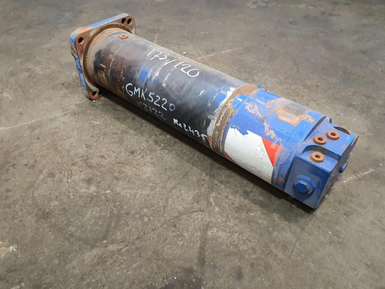 Grove GMK 5220, 5170 outrigger cylinder - تعليق - موبايل كرين: صور 4 Grove GMK 5220, 5170 outrigger cylinder - تعليق - موبايل كرين: صور 4