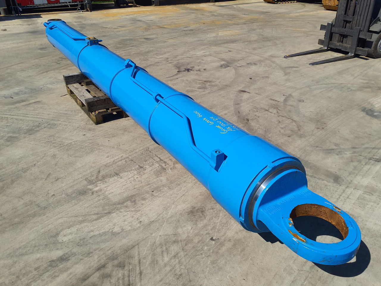 Grove GMK 6400 boom cylinder - الاسطوانة الهيدروليكية - موبايل كرين: صور 3 Grove GMK 6400 boom cylinder - الاسطوانة الهيدروليكية - موبايل كرين: صور 3