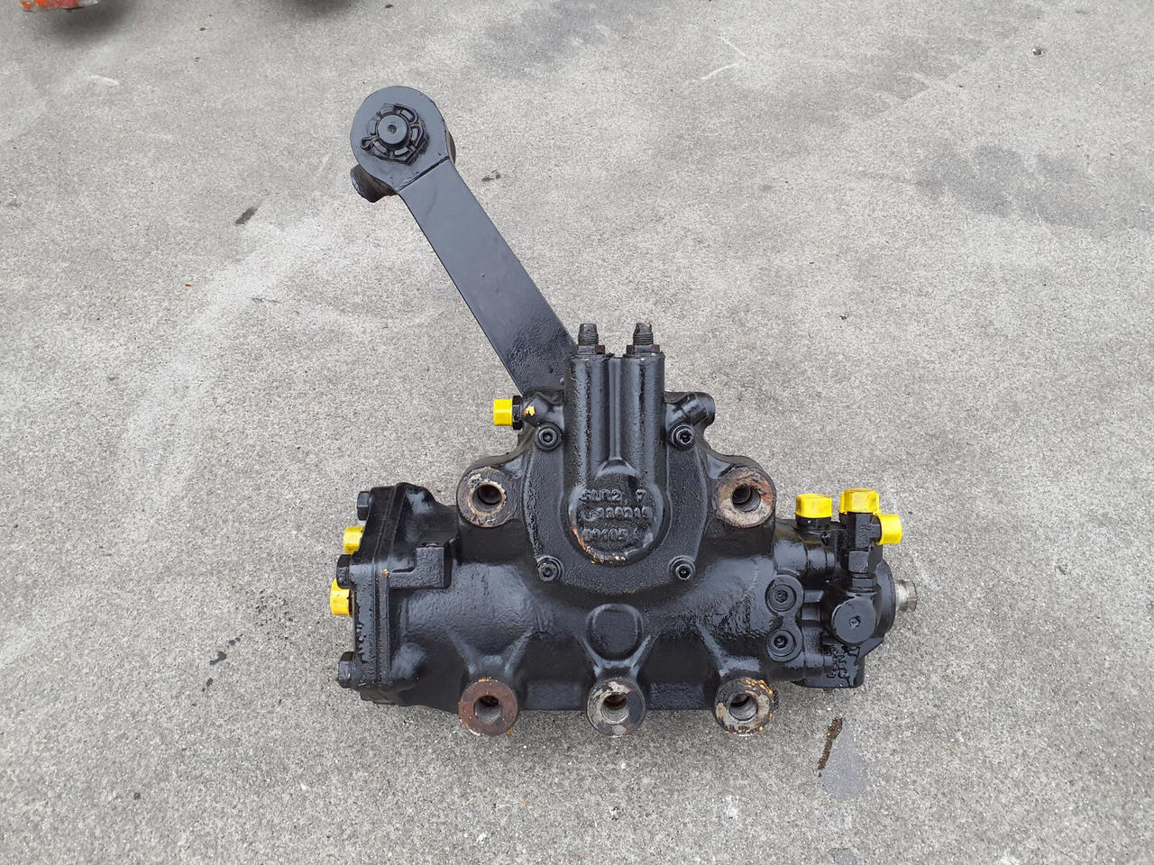 Grove GMK 6400 steering box servocom-zf - دودة دركسون - موبايل كرين: صور 3 Grove GMK 6400 steering box servocom-zf - دودة دركسون - موبايل كرين: صور 3