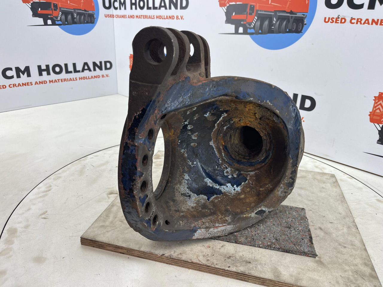 Grove GMK Steering knuckle 12 holes - مفصل التوجيه - موبايل كرين: صور 4 Grove GMK Steering knuckle 12 holes - مفصل التوجيه - موبايل كرين: صور 4