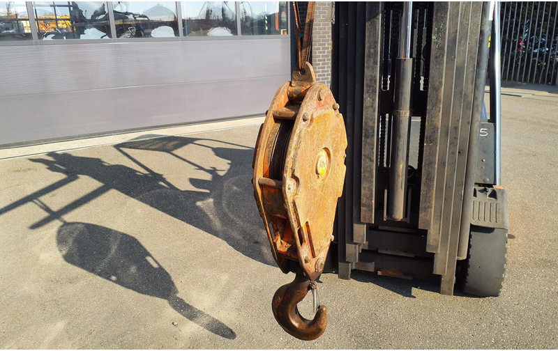 Grove Hookblock 16 mm 1 sheave 15 ton - ونش كرين: صور 3 Grove Hookblock 16 mm 1 sheave 15 ton - ونش كرين: صور 3