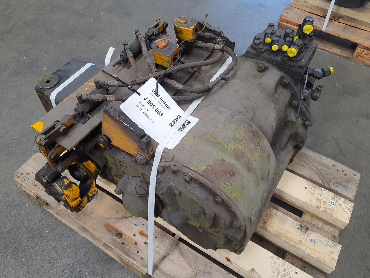 Grove RT 65S Gearbox Clark R28621-8 - علبة التروس - موبايل كرين: صور 3 Grove RT 65S Gearbox Clark R28621-8 - علبة التروس - موبايل كرين: صور 3