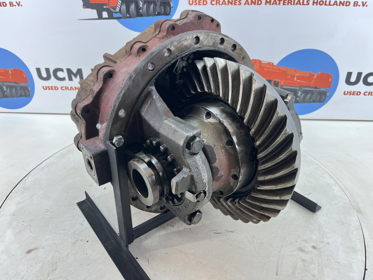 Krupp 70 GMT mid differential 13x35 axle 2 - التفاضلية والعتاد - موبايل كرين: صور 1 Krupp 70 GMT mid differential 13x35 axle 2 - التفاضلية والعتاد - موبايل كرين: صور 1
