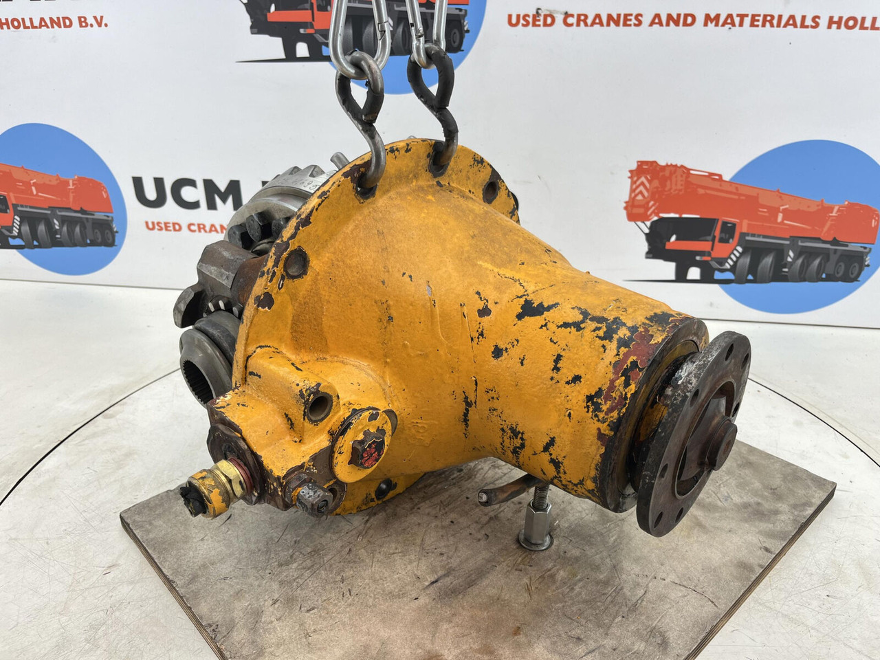 Krupp KMK 2025 end differential 11x29 axle 2 - التفاضلية والعتاد - موبايل كرين: صور 3 Krupp KMK 2025 end differential 11x29 axle 2 - التفاضلية والعتاد - موبايل كرين: صور 3