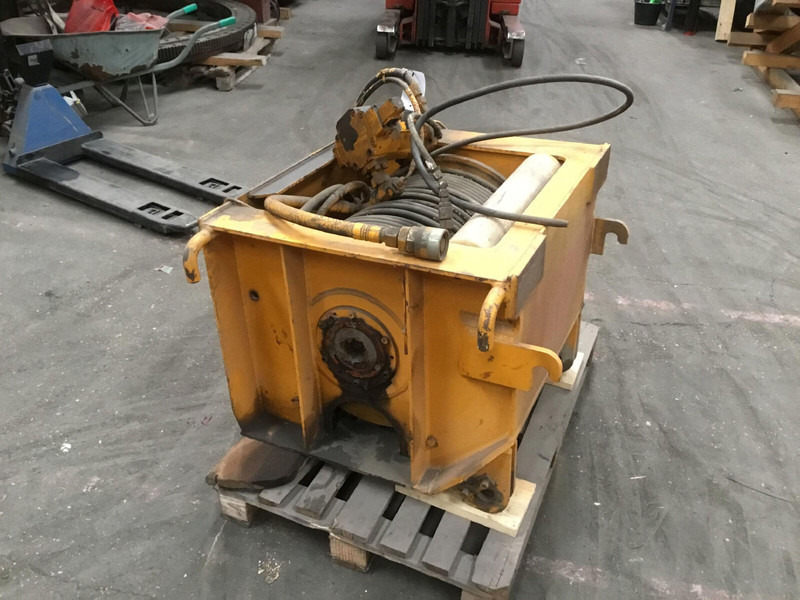 Krupp KMK 3045 4060 4070 winch - ونش كرين: صور 2 Krupp KMK 3045 4060 4070 winch - ونش كرين: صور 2