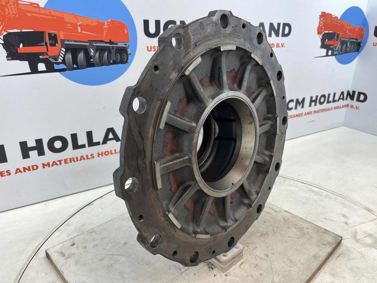 Krupp KMK 3045 Megatrak wheel hub - محاور - الرافعة: صور 2 Krupp KMK 3045 Megatrak wheel hub - محاور - الرافعة: صور 2