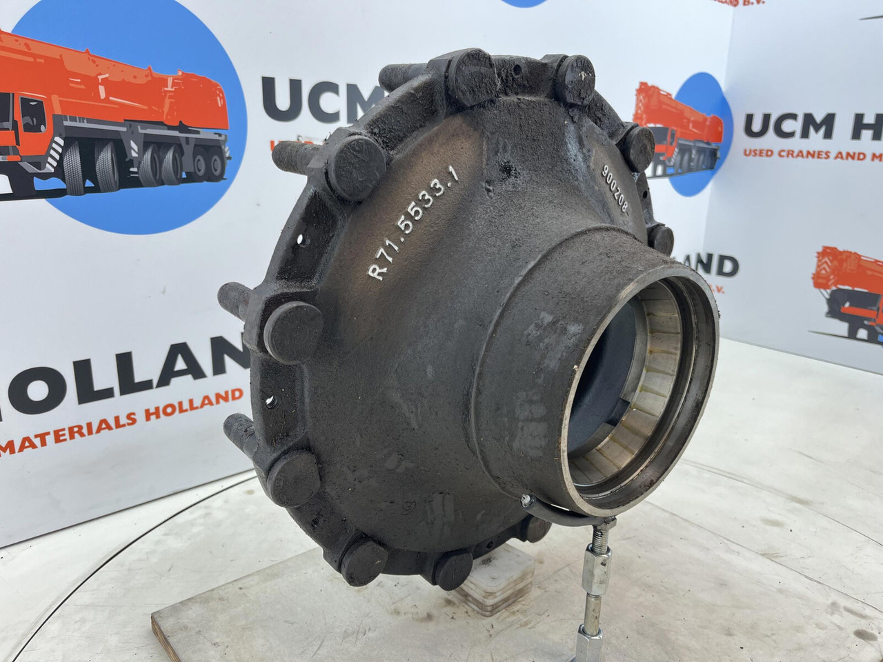 Krupp KMK 3045 Megatrak wheel hub - محاور - الرافعة: صور 3 Krupp KMK 3045 Megatrak wheel hub - محاور - الرافعة: صور 3