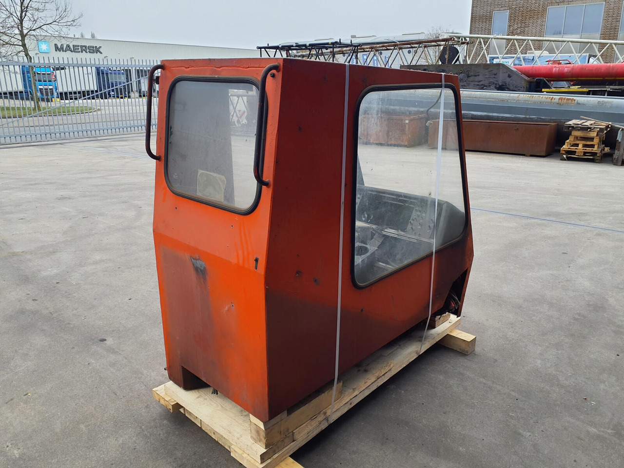 Krupp KMK 3045 upper cabin - الكبائن - موبايل كرين: صور 3 Krupp KMK 3045 upper cabin - الكبائن - موبايل كرين: صور 3