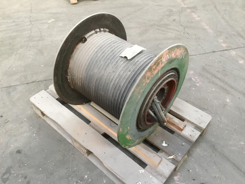 Krupp KMK 4060 winch - ونش كرين: صور 1 Krupp KMK 4060 winch - ونش كرين: صور 1