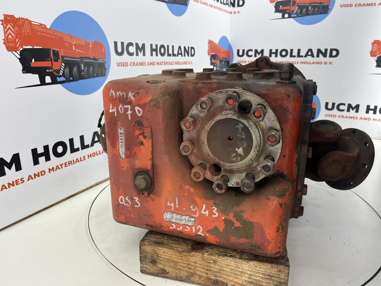 Krupp KMK 4070 axle 3 diff box - التفاضلية والعتاد - موبايل كرين: صور 2 Krupp KMK 4070 axle 3 diff box - التفاضلية والعتاد - موبايل كرين: صور 2