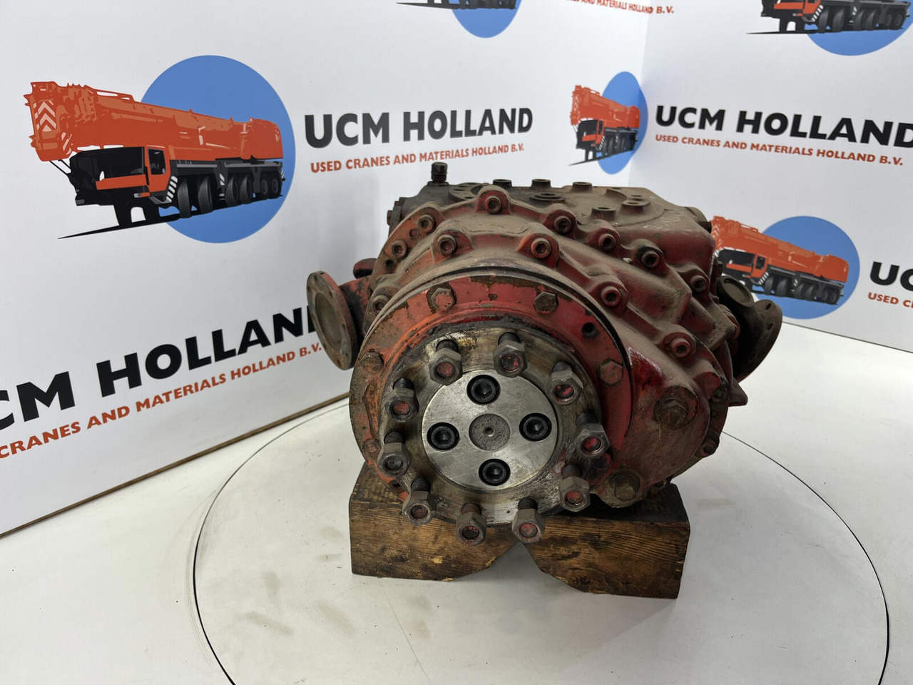 Krupp KMK 4070 axle 3 diff box - التفاضلية والعتاد - موبايل كرين: صور 4 Krupp KMK 4070 axle 3 diff box - التفاضلية والعتاد - موبايل كرين: صور 4