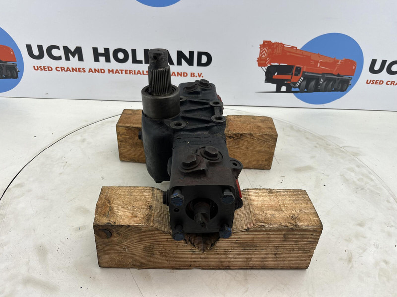Krupp KMK 4070 steering box only for parts - عمود التوجيه - الرافعة: صور 2 Krupp KMK 4070 steering box only for parts - عمود التوجيه - الرافعة: صور 2