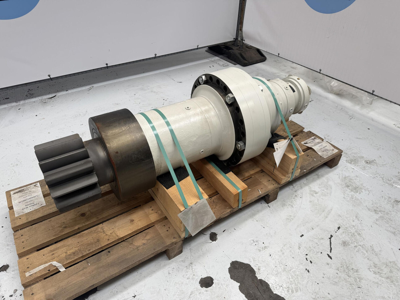 Liebherr LHM slew gear - محرك سوينغ - موبايل كرين: صور 2 Liebherr LHM slew gear - محرك سوينغ - موبايل كرين: صور 2