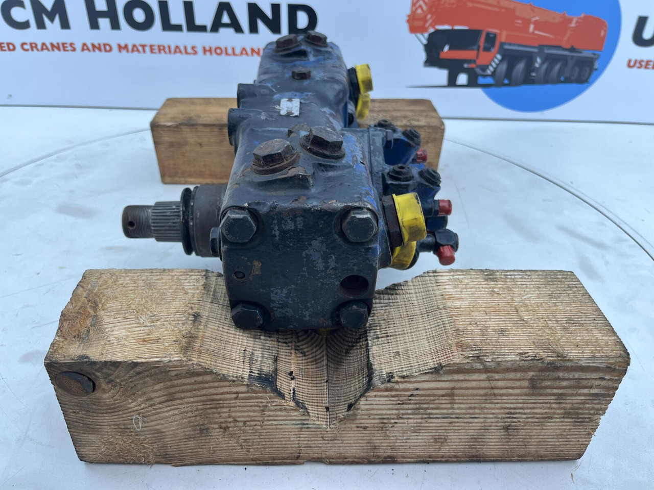 Liebherr LT 1090 steering box 180bar - دودة دركسون - الرافعة: صور 4 Liebherr LT 1090 steering box 180bar - دودة دركسون - الرافعة: صور 4